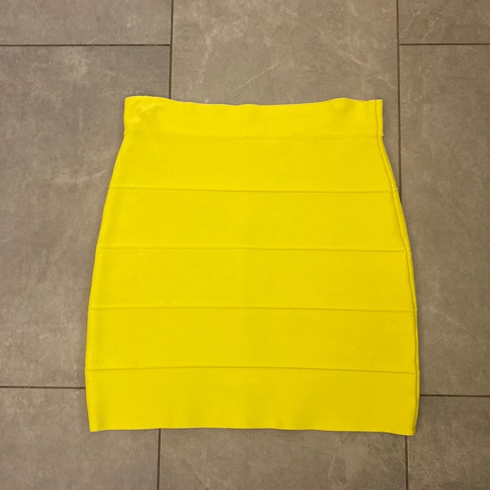 BCBGMAXAZRIA bandage skirt.